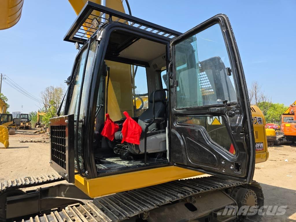 CAT 320 D 2 Midi rýpadlá 7 t - 12 t