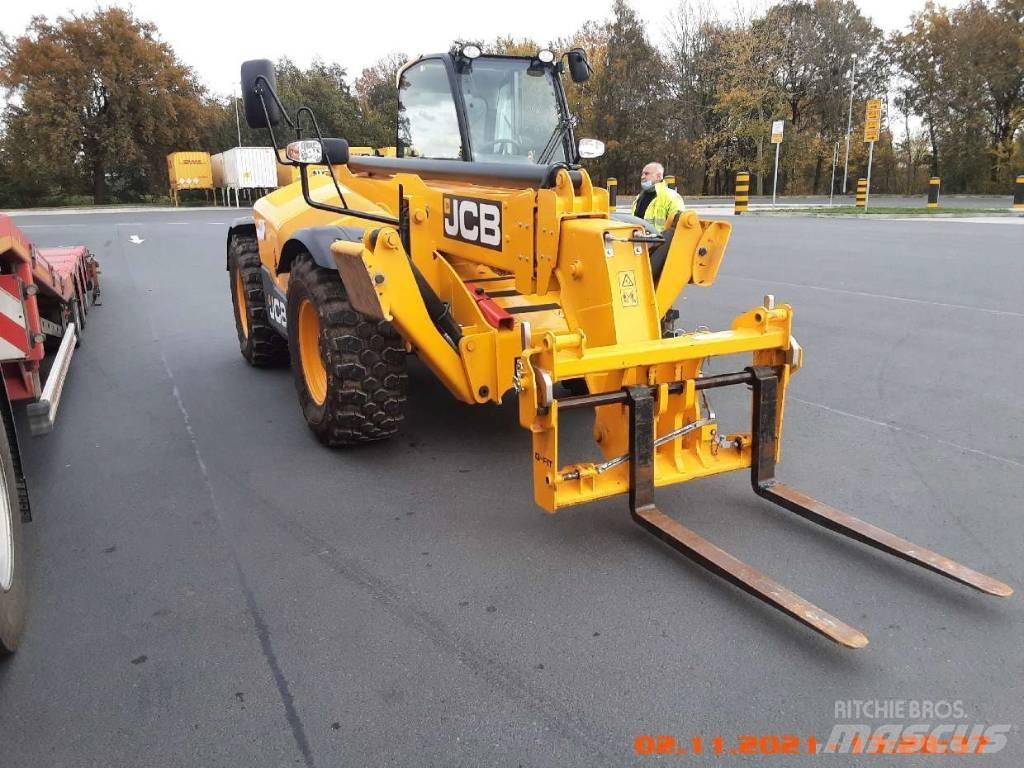 JCB 540-140 Teleskopické manipulátory
