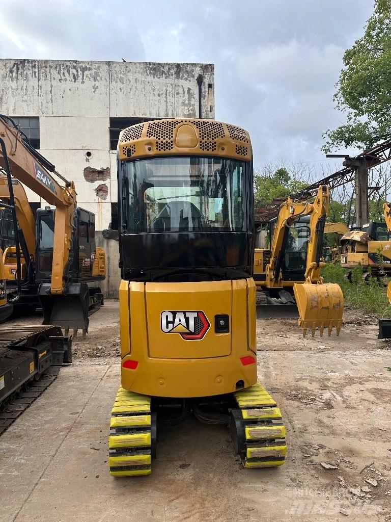 CAT 302 Mini rýpadlá < 7t