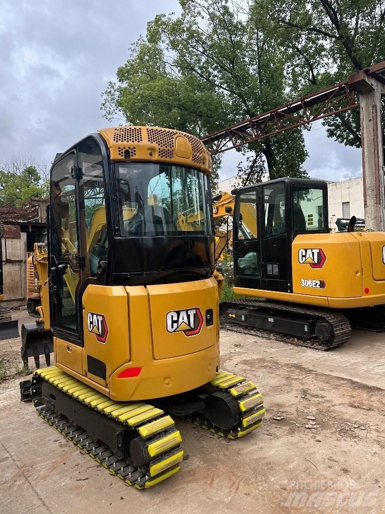 CAT 302 Mini rýpadlá < 7t