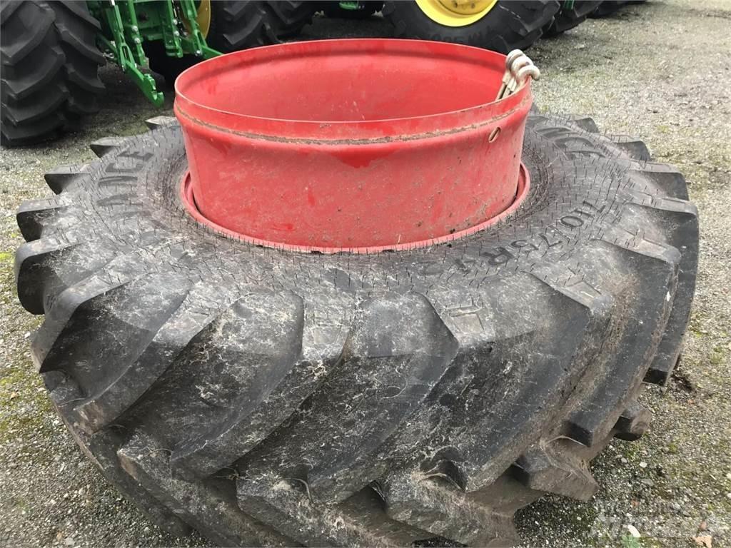 Alliance 710/75R42 Pneumatiky, kolesá a ráfiky