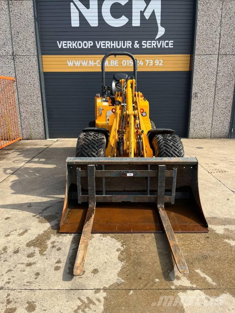 Knikmops KM 250 Kolesové nakladače