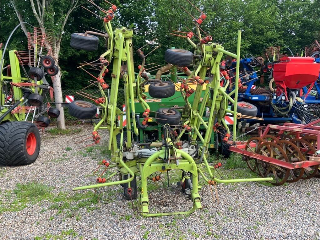 CLAAS VOLTO 870 Obracače a zhrabovače sena