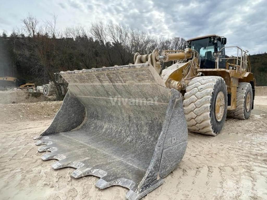 CAT 988H - Kolesové nakladače