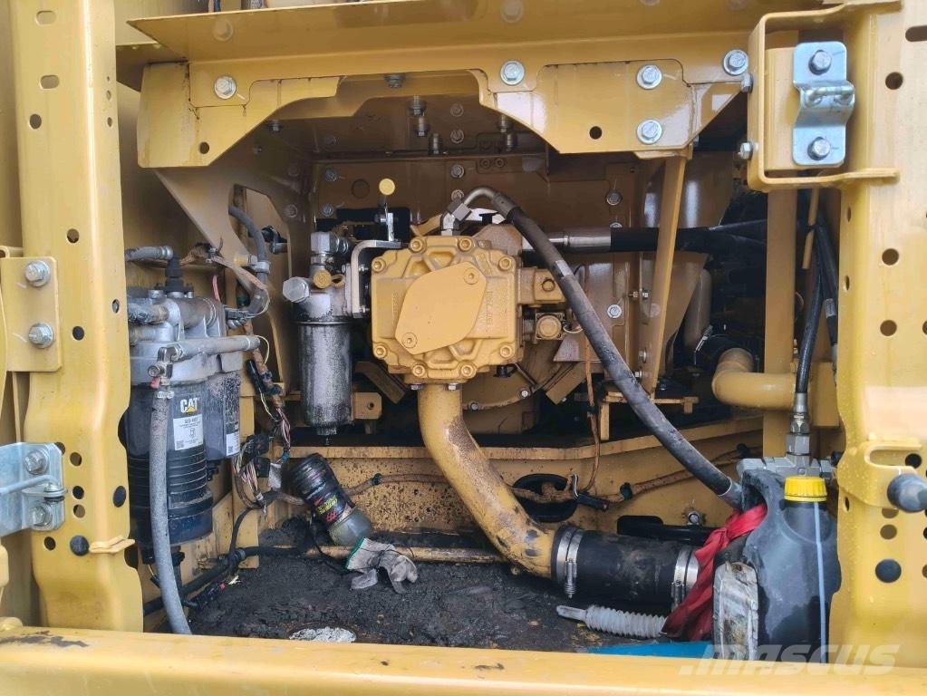 CAT 326 Pásové rýpadlá