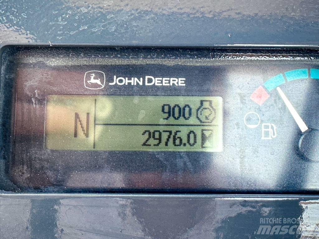 John Deere 210 LE EP Čelné nakladače a rýpadlá