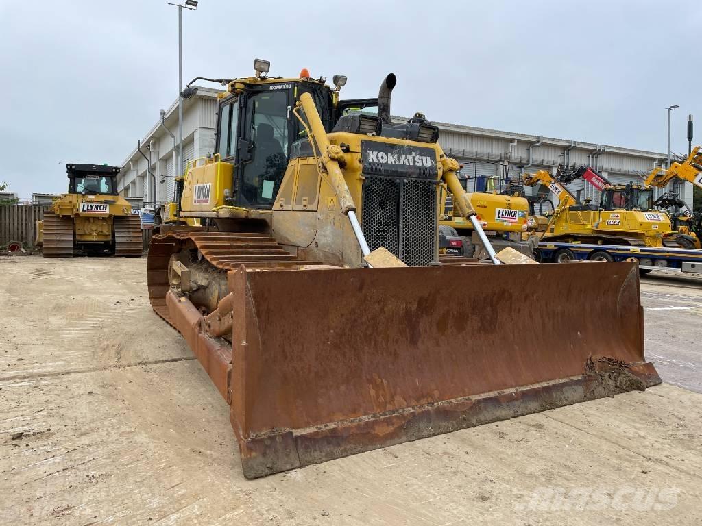 Komatsu D 65 PX-18E0 Pásové dozéry