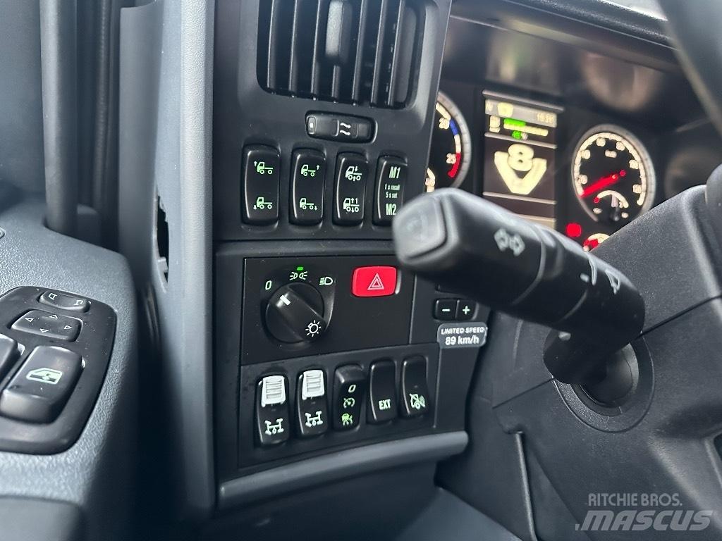Scania R580 6x2*4 Hákový nosič kontajnerov