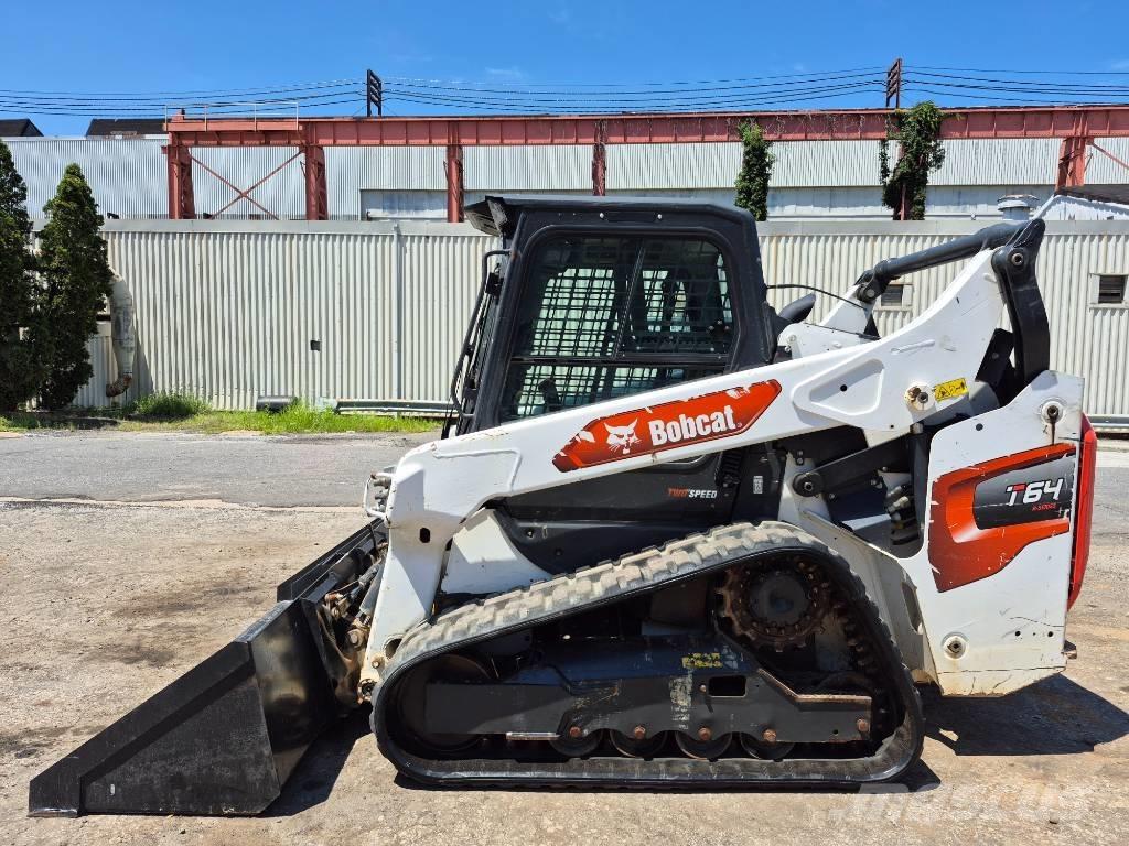 Bobcat T 64 Šmykom riadené nakladače
