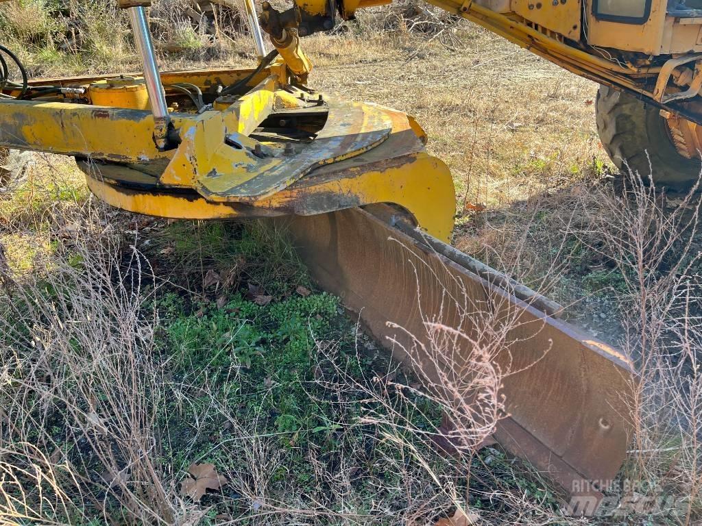 John Deere 672 A Grejdery