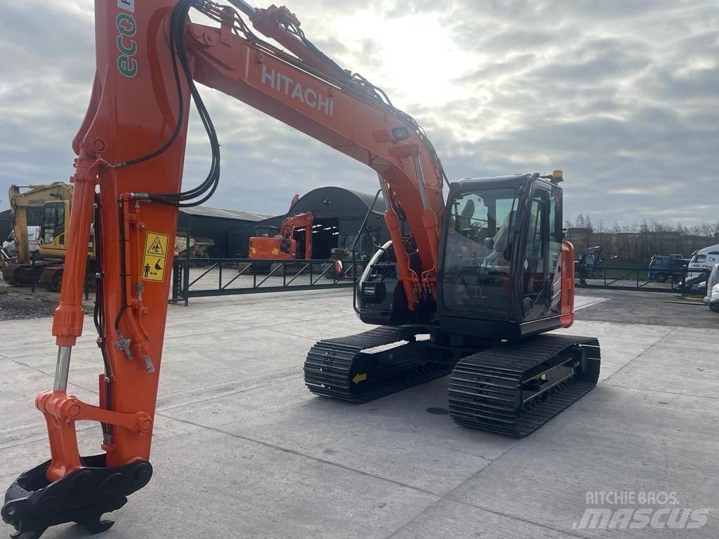 Hitachi ZX 135 US-6 Pásové rýpadlá