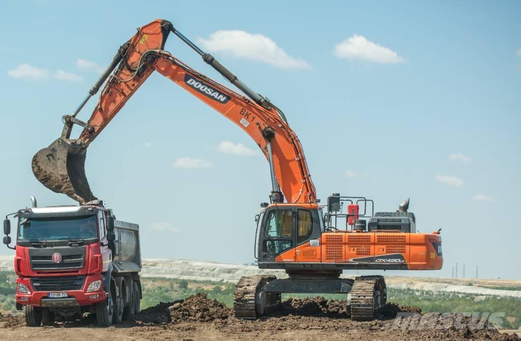 Doosan DX490LC-5 Pásové rýpadlá