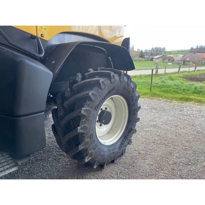 New Holland FR 700 Samochodné kosačky