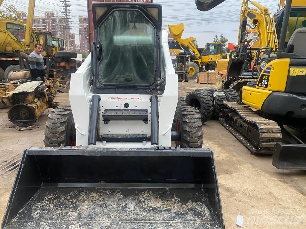 Bobcat S 300 Šmykom riadené nakladače