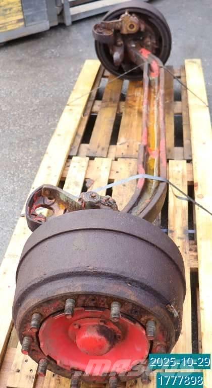 Scania P 82 M Nápravy