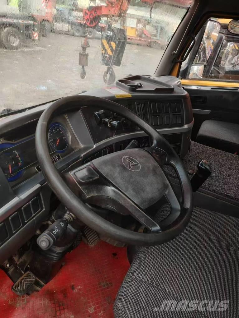 Sany STC1300C8 Univerzálne terénne žeriavy