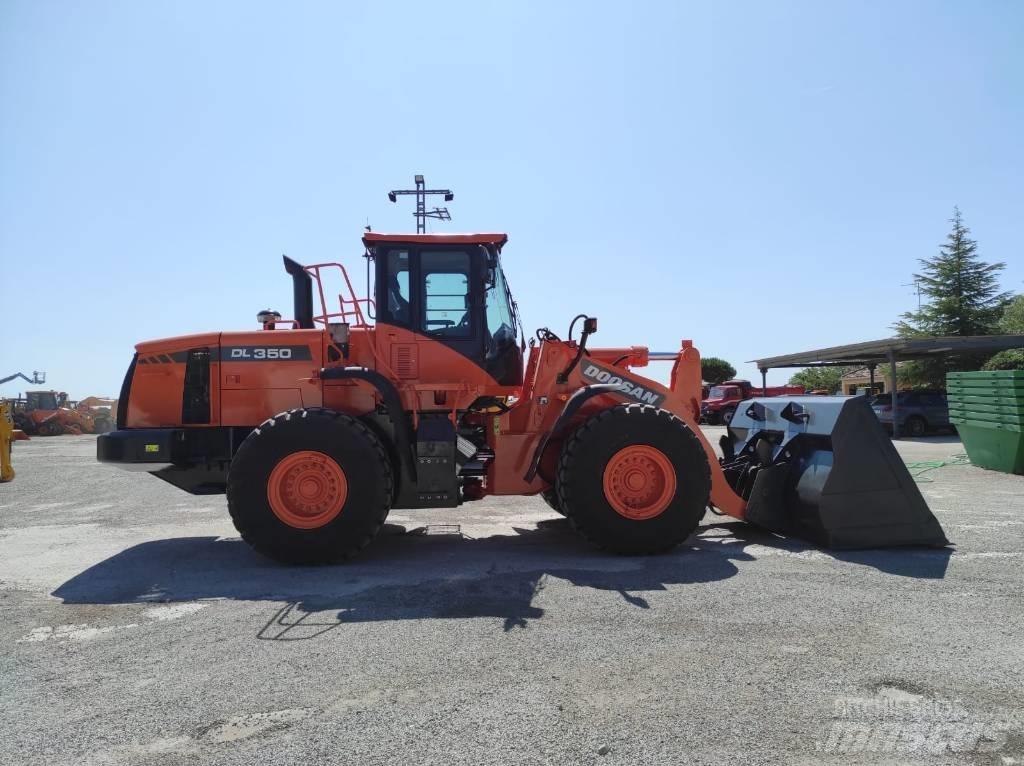 Doosan DL 350-5 Kolesové nakladače