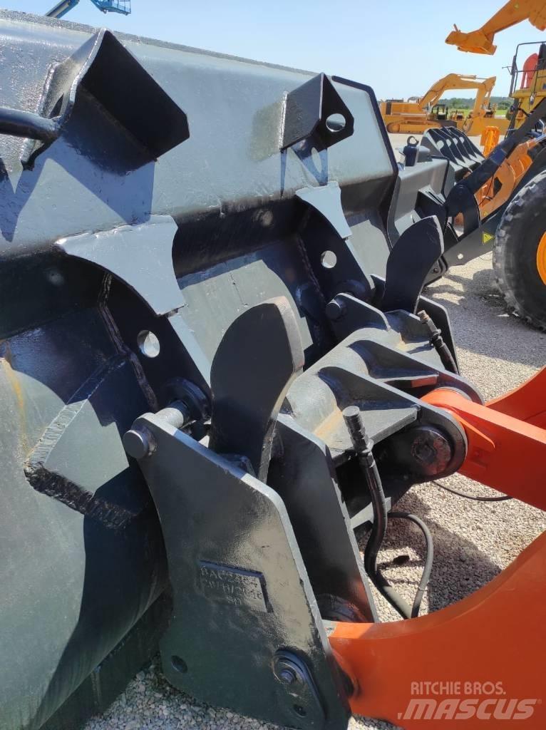 Doosan DL 350-5 Kolesové nakladače