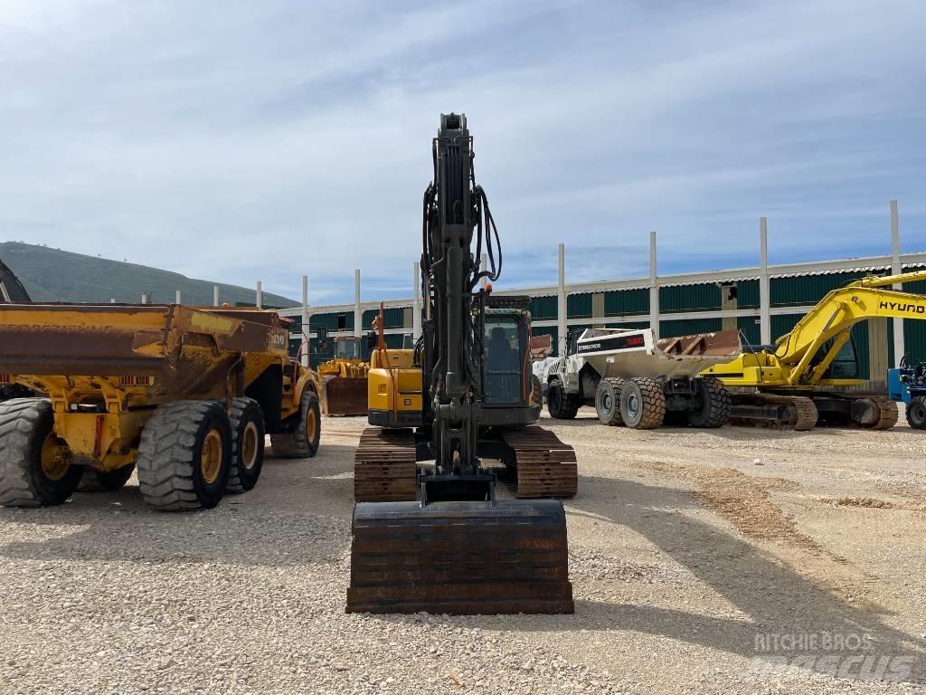 Volvo ECR 235 DL Pásové rýpadlá