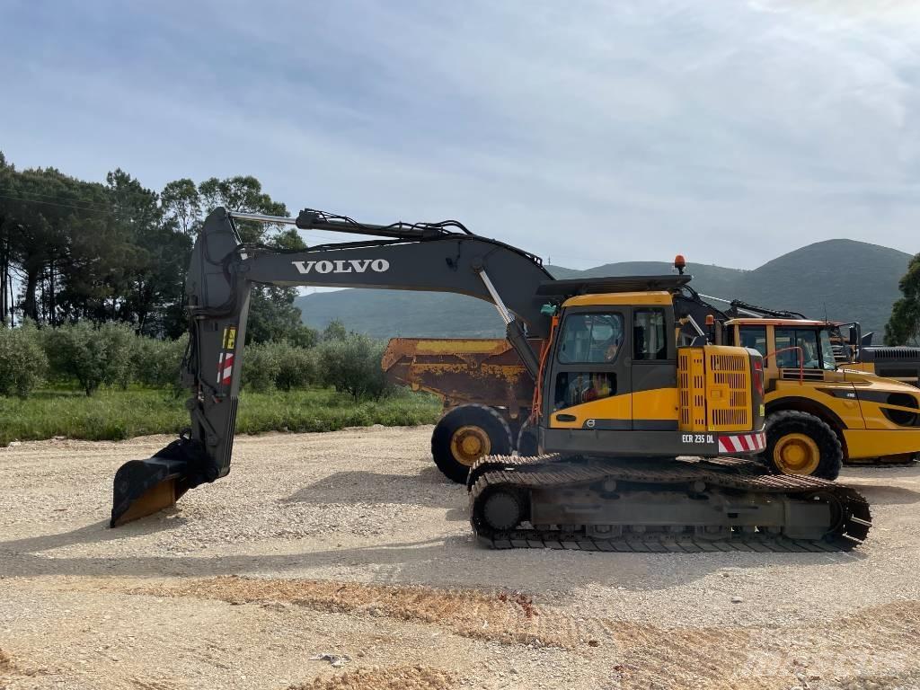 Volvo ECR 235 DL Pásové rýpadlá