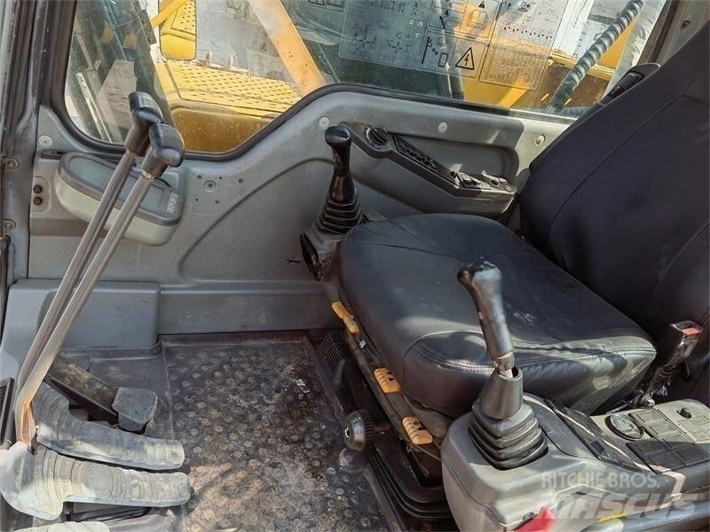 Volvo EC210B Pásové rýpadlá
