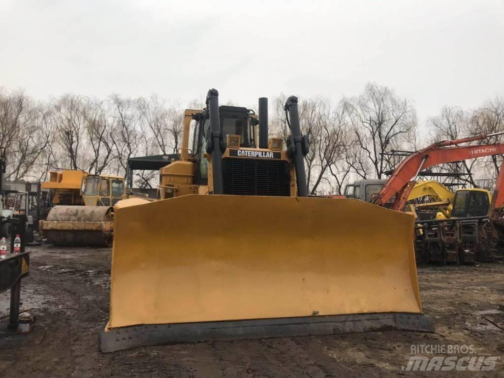 CAT D8N Pásové dozéry
