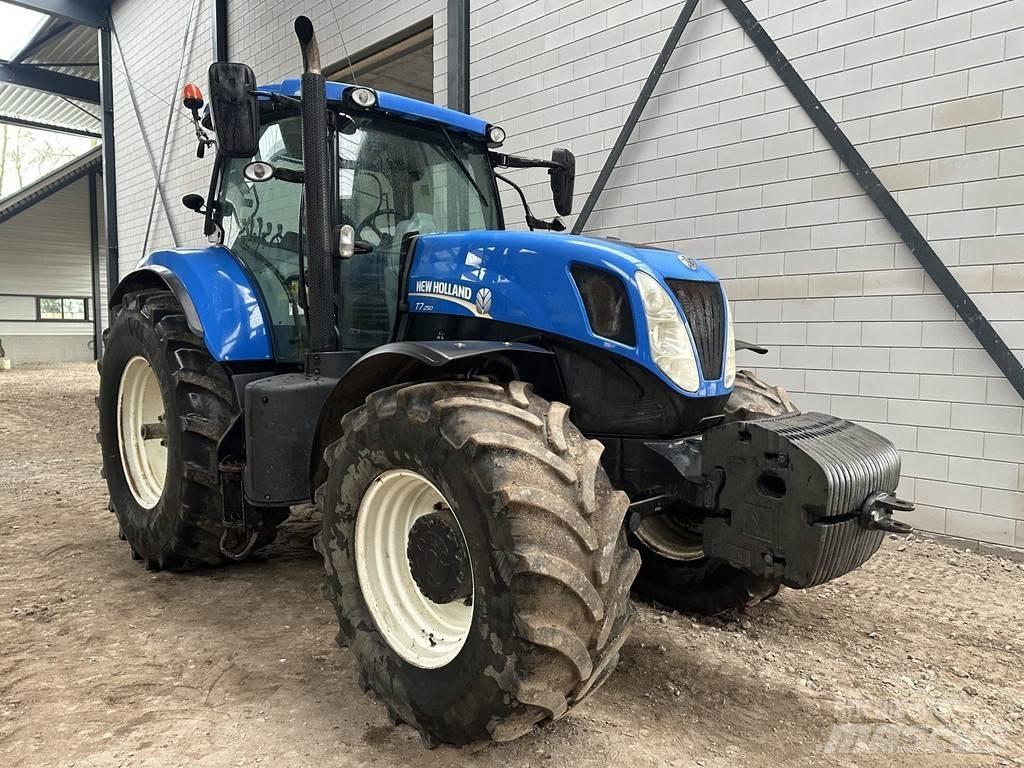 New Holland T7.250 Traktory