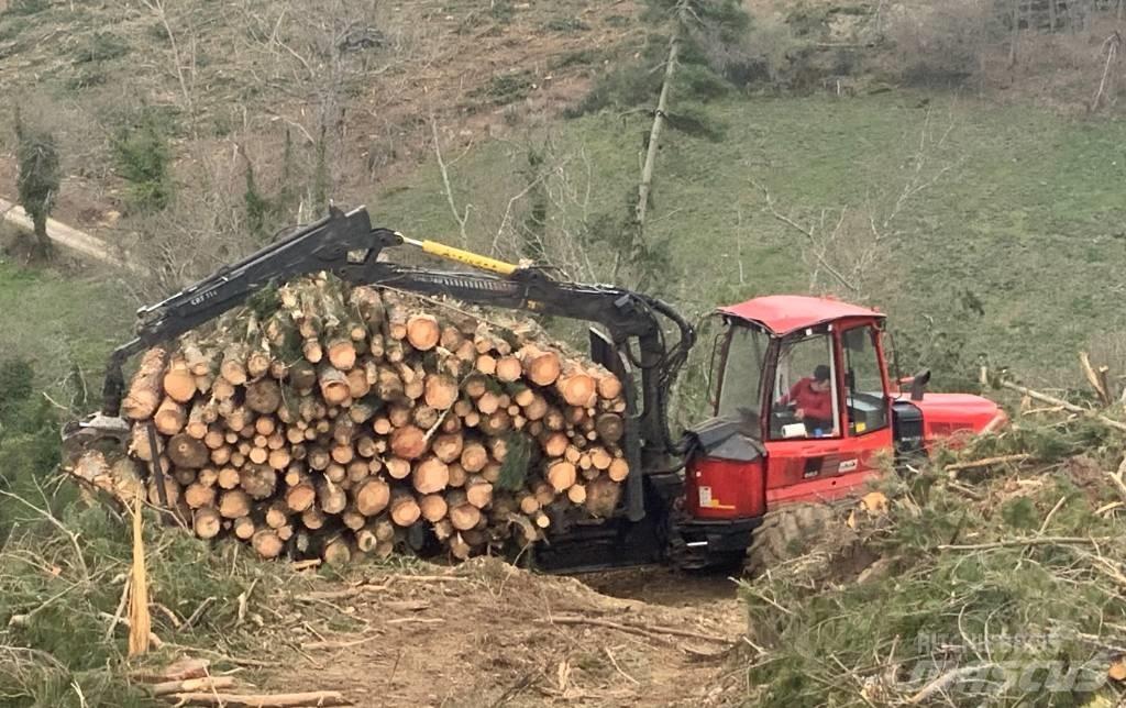 Komatsu 865 Lesné traktory