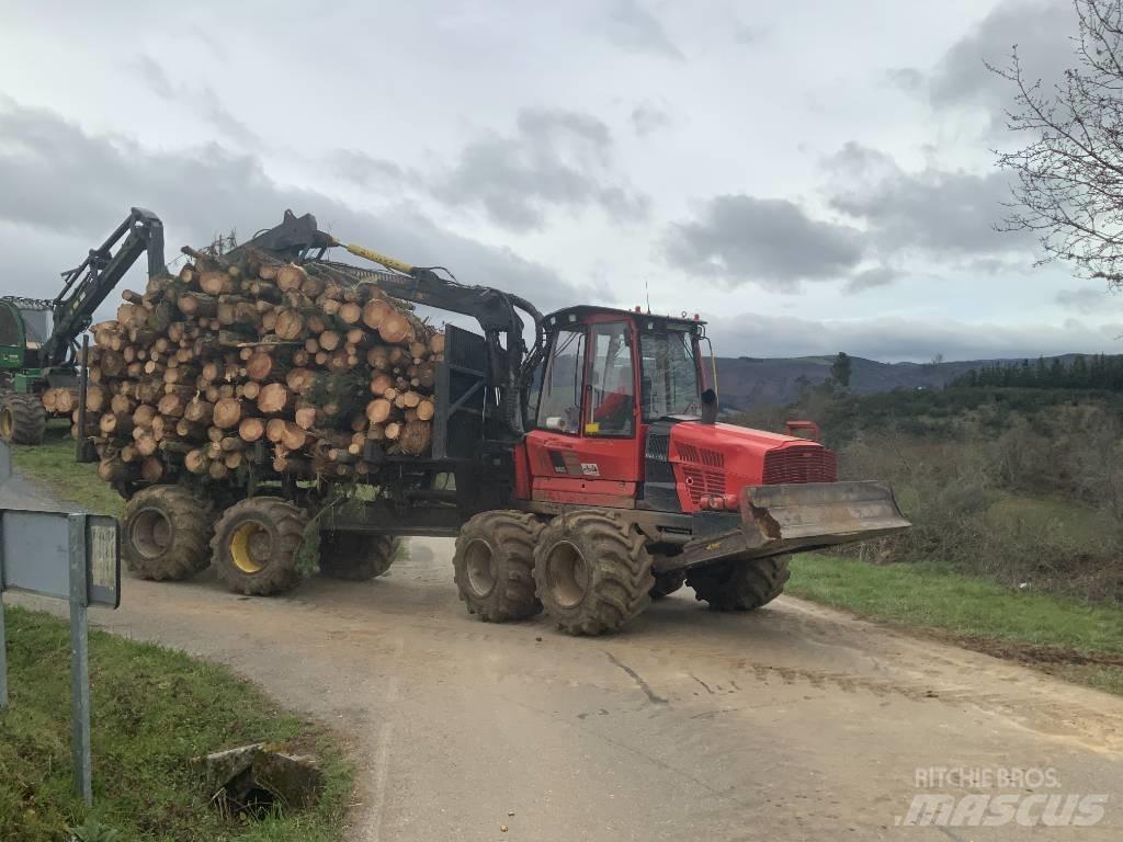 Komatsu 865 Lesné traktory