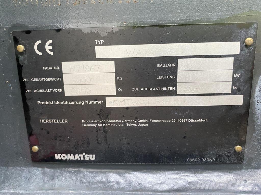 Komatsu WA70M-8EO Viacúčelové nakladače