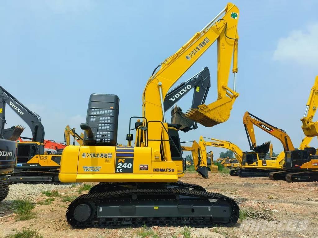 Komatsu PC 240-8 Pásové rýpadlá