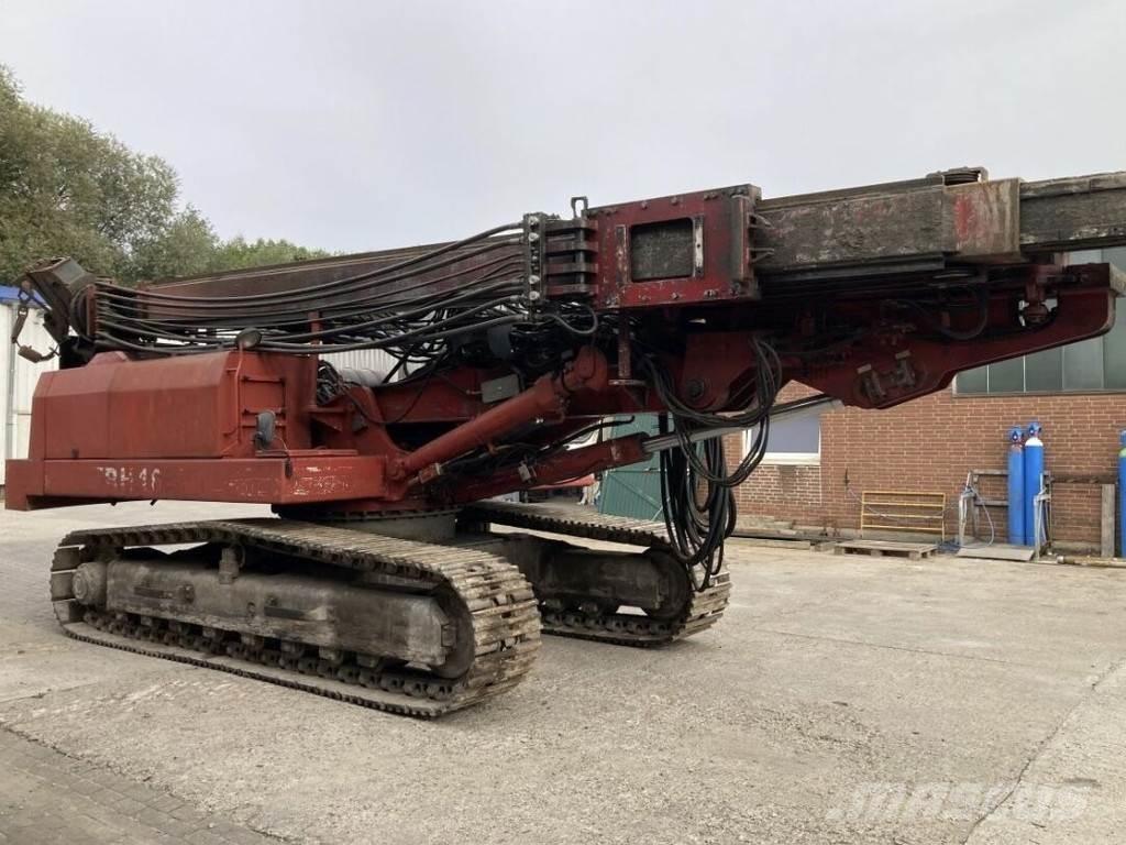 ABI RE 12/14300 Pilierovej žeriav
