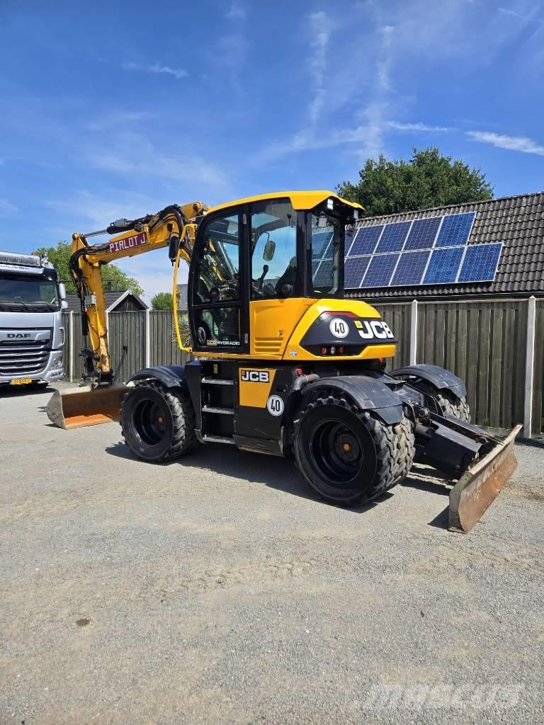 JCB 110 W Kolesové rýpadlá