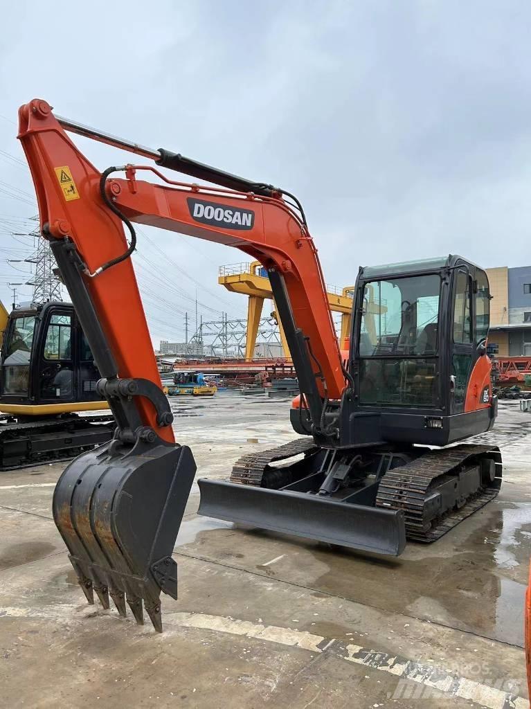 Doosan DX60-9 Mini rýpadlá < 7t