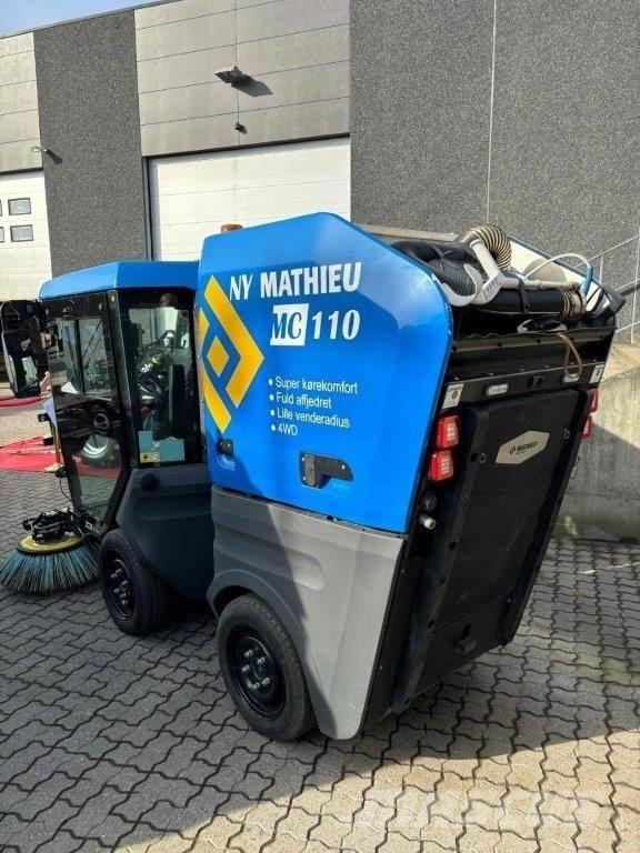 Mathieu MC110 Zametacie stroje