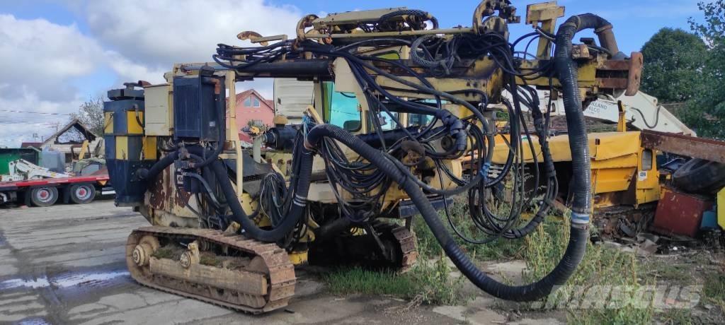 Atlas Copco ROC 812 Povrchové vrtné súpravy