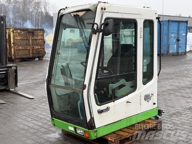 Liebherr A 924 B CAB Kabíny a interiér