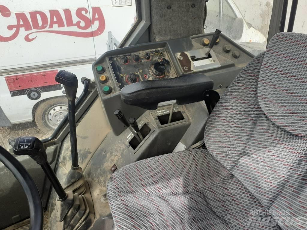 Massey Ferguson 3630 Traktory