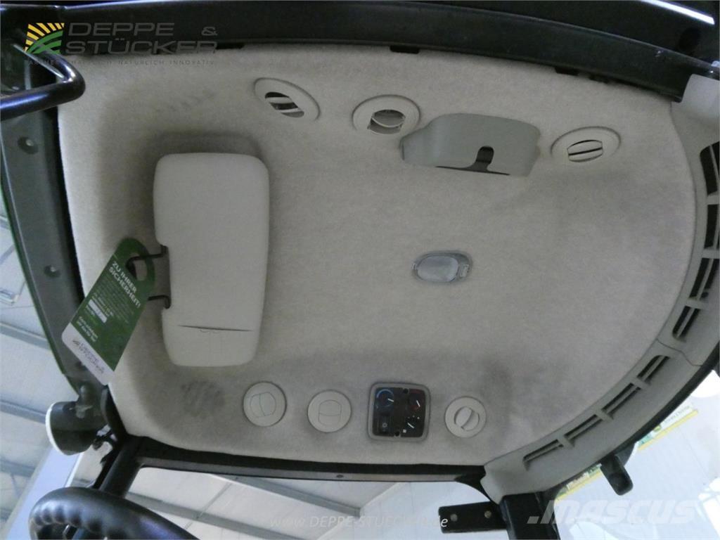 John Deere 3320 Kompaktné traktory