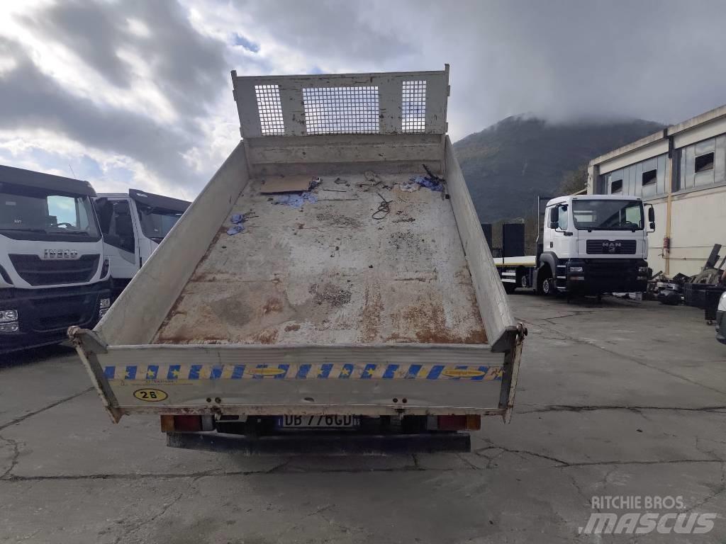 Isuzu NPR77G-5DX Autožeriavy, hydraulické ruky
