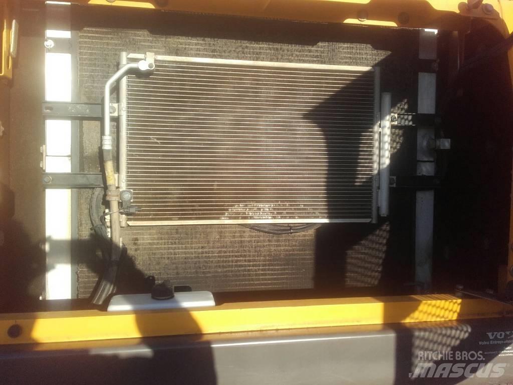 Volvo EC250DL Pásové rýpadlá