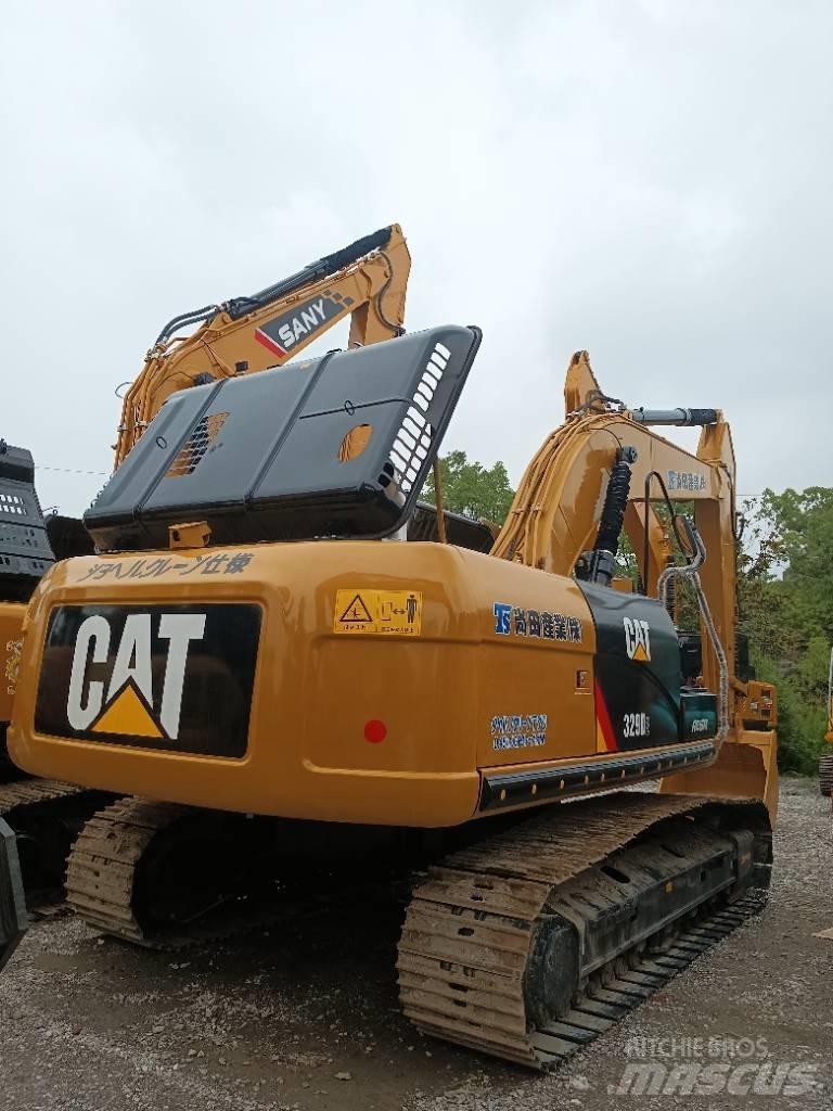 CAT 329 D2 Midi rýpadlá 7 t - 12 t