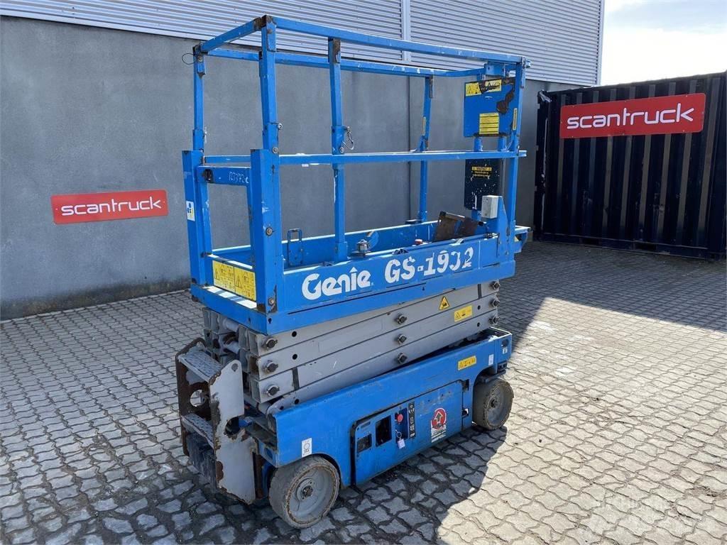Genie GS1932 Nožnicové zdvíhacie plošiny