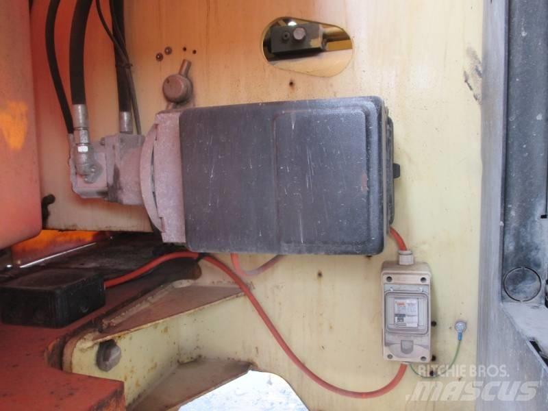 JLG 460 SJ Teleskopické plošiny