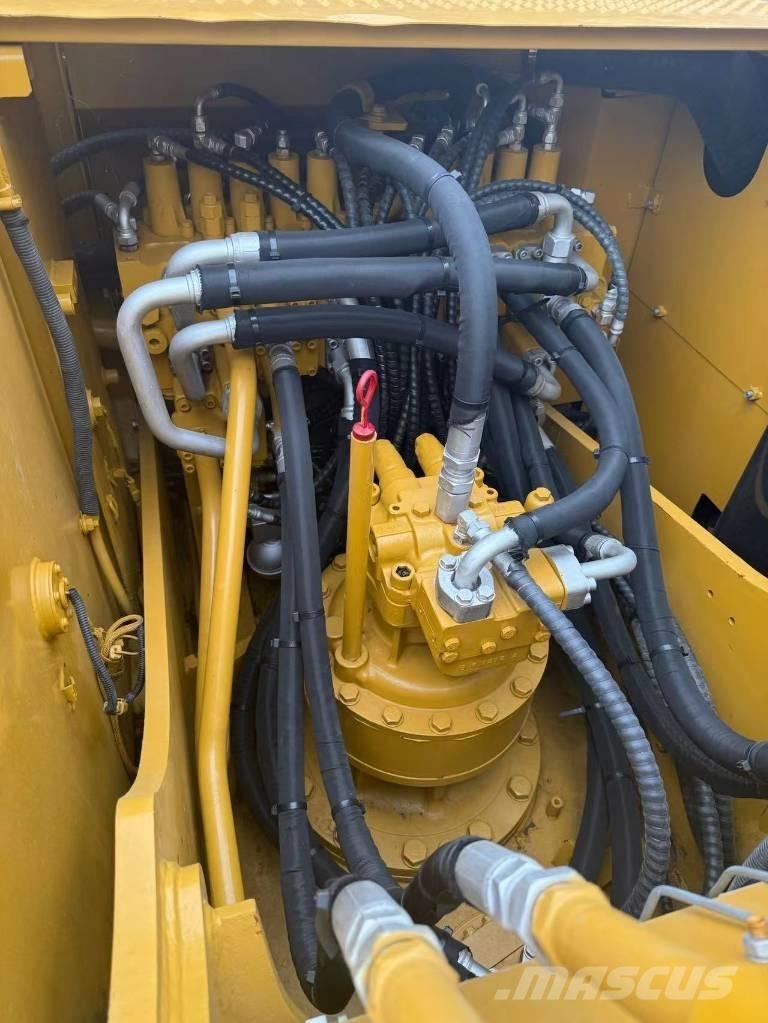 CAT 320 D Pásové rýpadlá