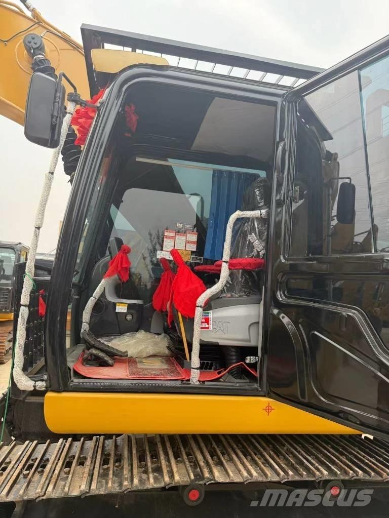 CAT 320 D Pásové rýpadlá