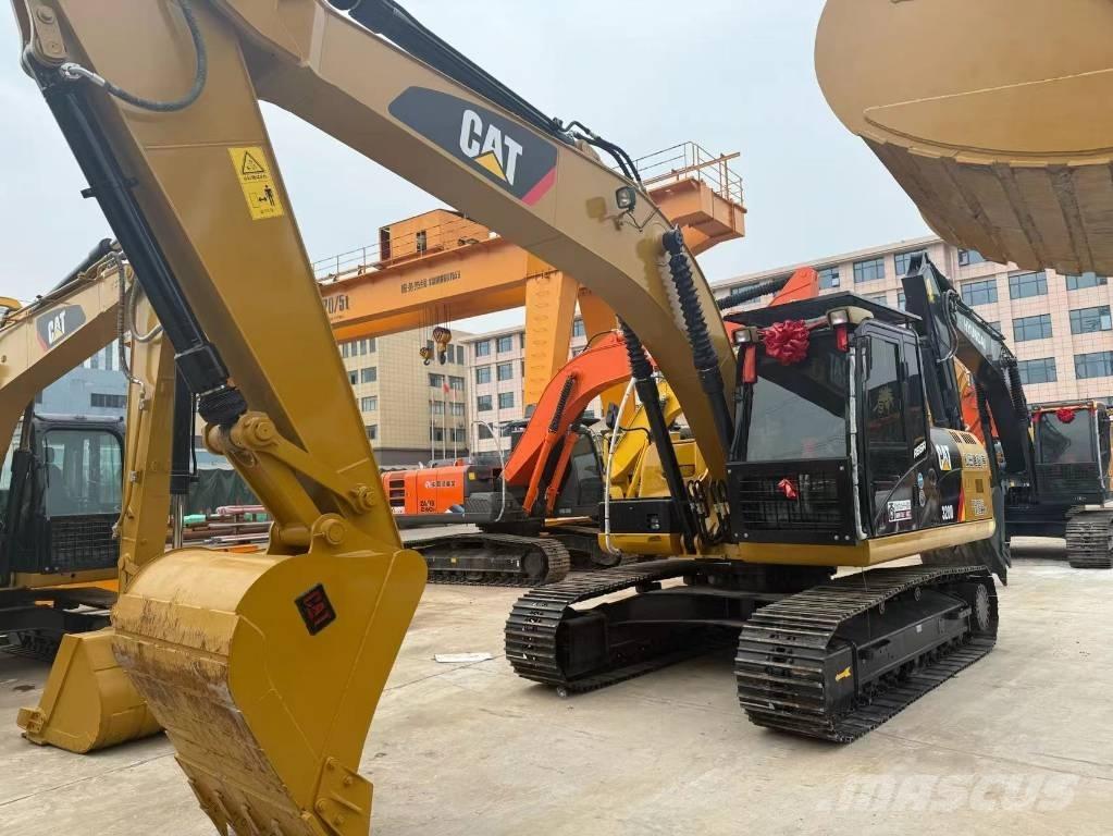 CAT 320 D Pásové rýpadlá