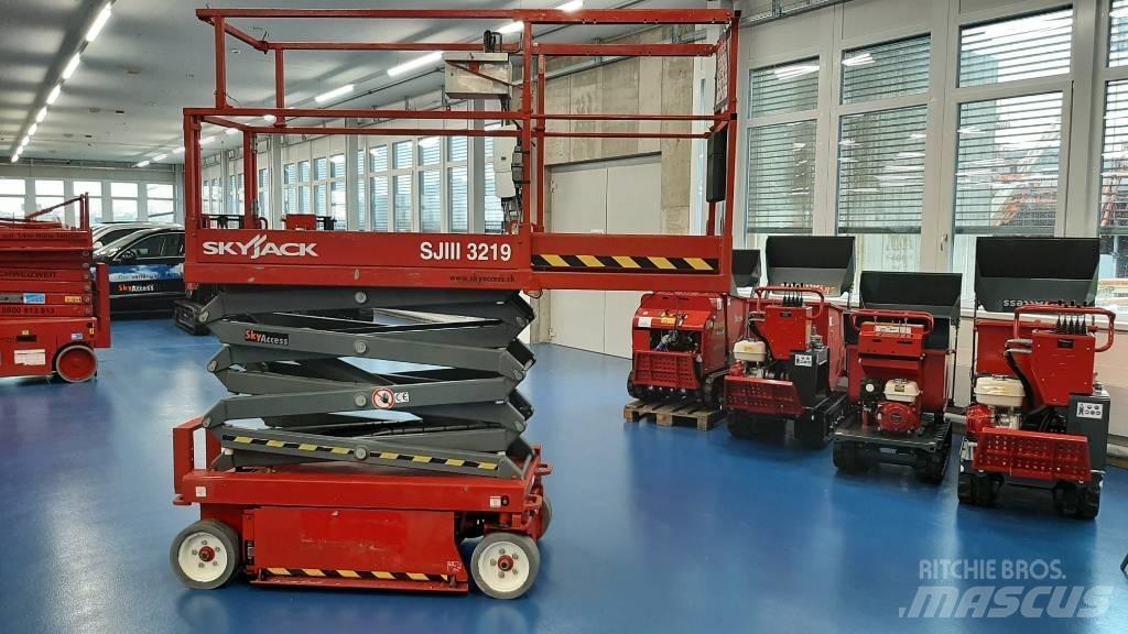 SkyJack SJIII 3219 Nožnicové zdvíhacie plošiny