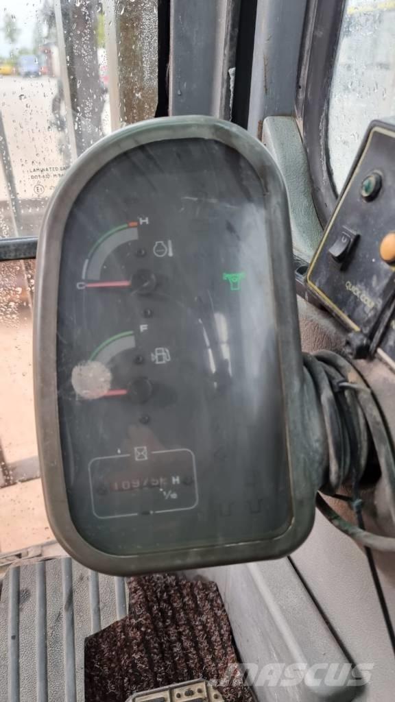Volvo EC 210 B LC Pásové rýpadlá