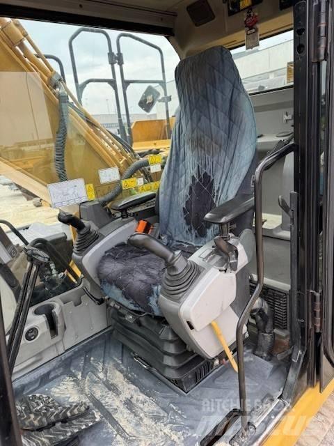 CAT 323 E Pásové rýpadlá